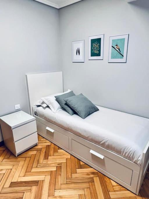 Apartamento En El Centro De Vigo 2 Habitaciones Esterno foto